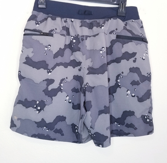 🌸Fabletics | Mens Camouflage Athletic‎ Shorts S - Picture 6 of 13